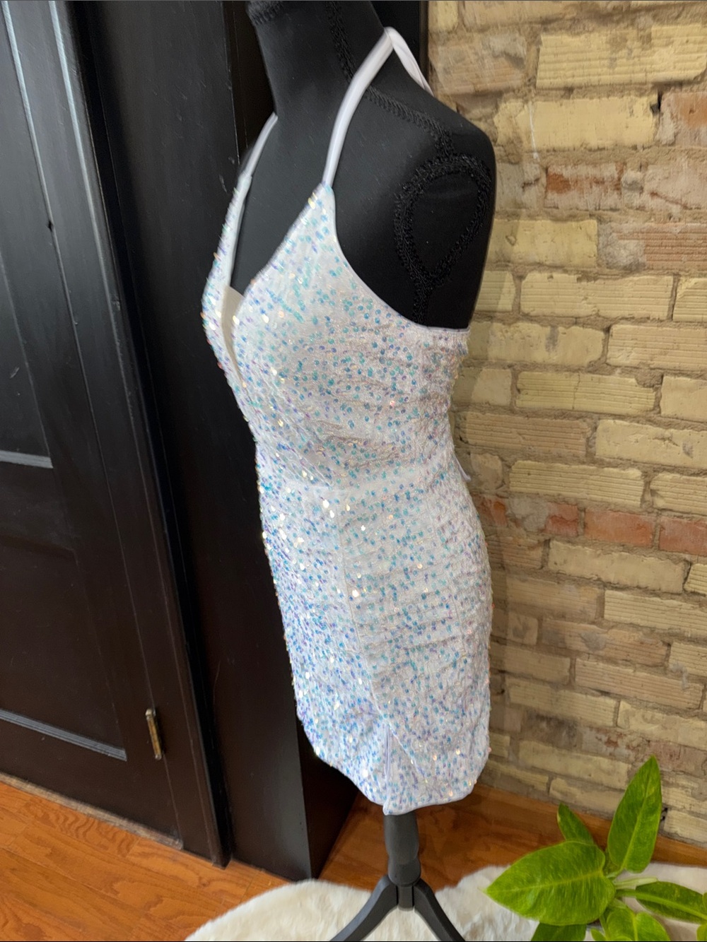 🪩 SHEIN Iridescent Sequin Halter Mini Dress | Lace-Up Back | M | NWOT - Picture 5 of 6